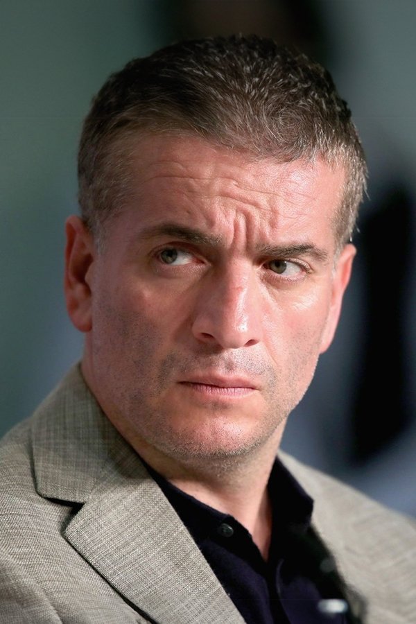 Murat Cemcir backdrop