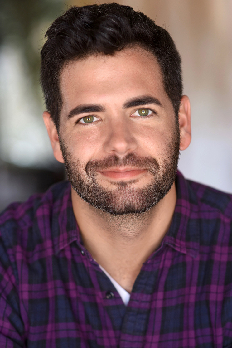 Ryan Reilly backdrop