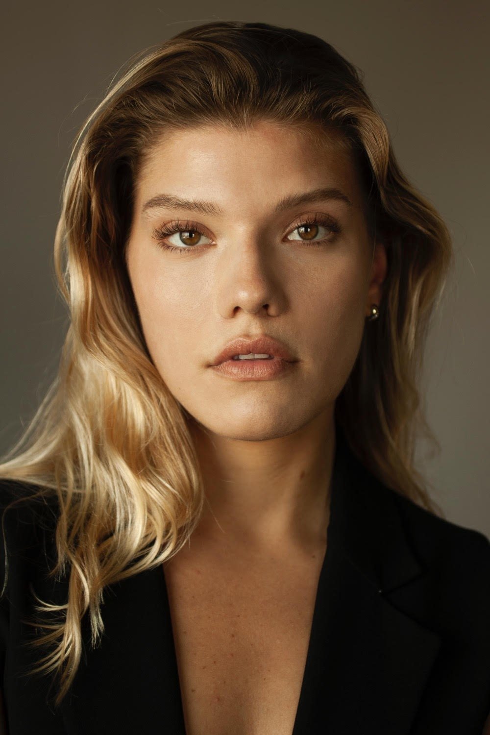 Katrina Solo backdrop