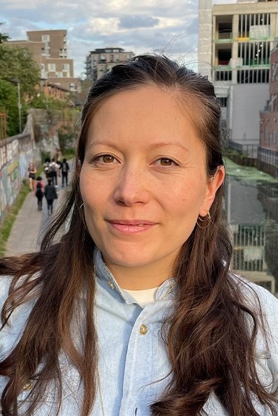 Megumi Inman backdrop