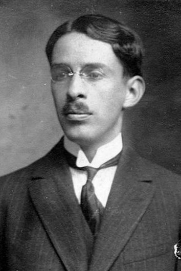 Eduardo Santos Montejo backdrop