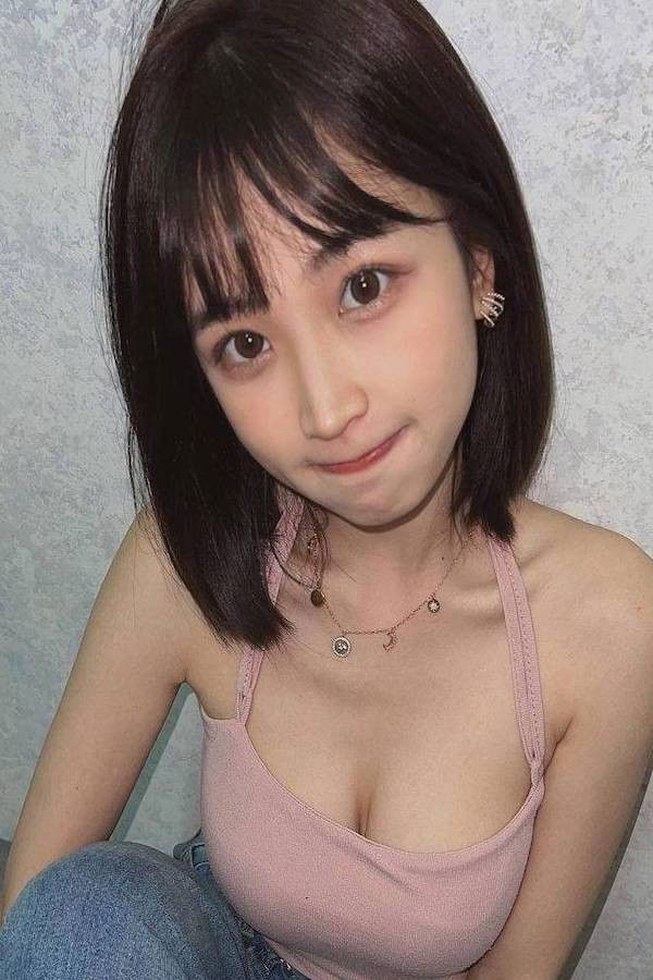 Kaying Wong backdrop