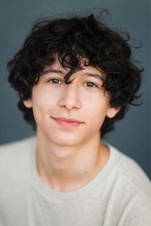 Gideon Klapow backdrop