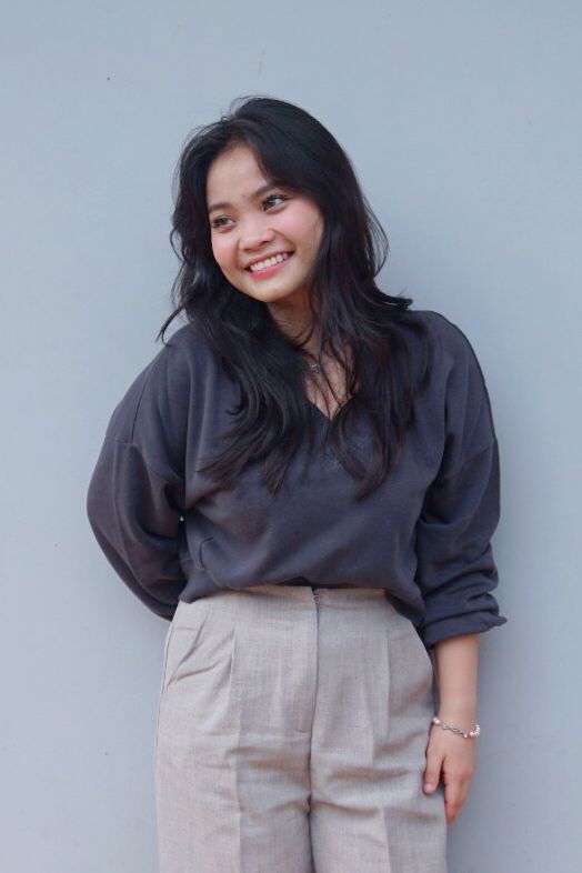 Bella Arswendita backdrop