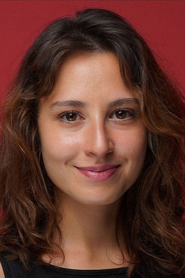 Ümit Beste Kargın backdrop