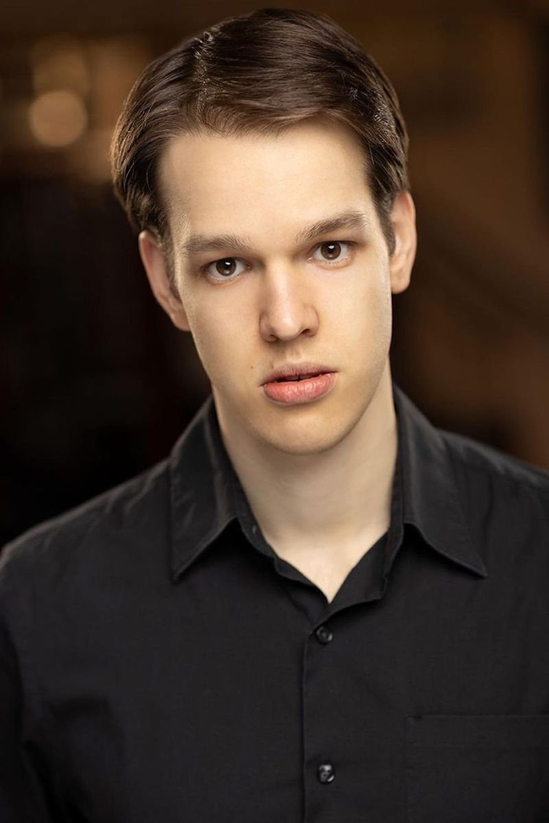 Linus Gomolka backdrop