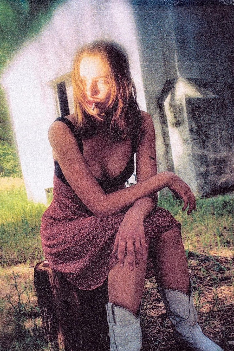 Victoria Davidoff backdrop