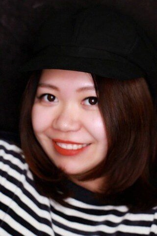 Xiaobei Cao backdrop