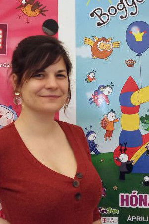 Kinga Fazakas backdrop