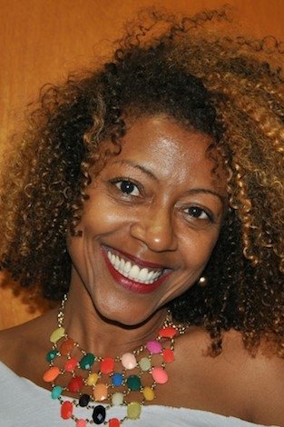 Jana Guinond backdrop