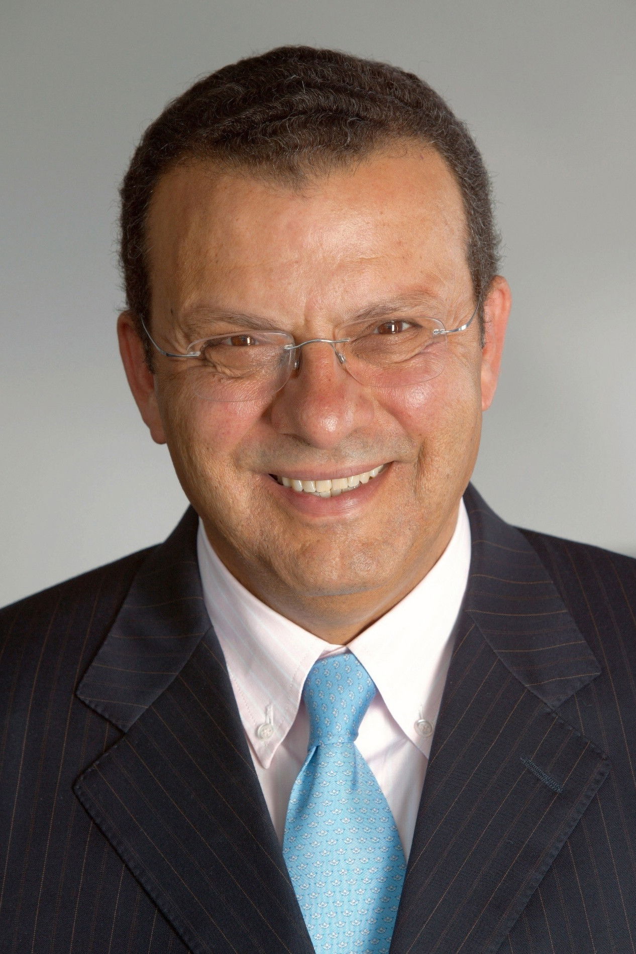 Domingos Piedade backdrop