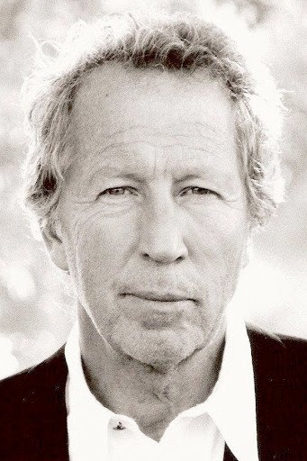 Hartmut Becker backdrop