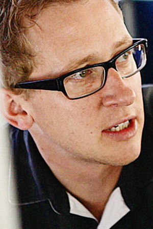 Patrick Ehnert backdrop