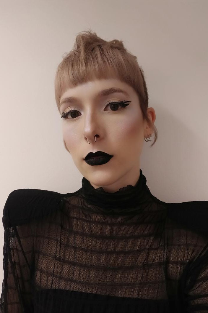 Isadora Prata backdrop