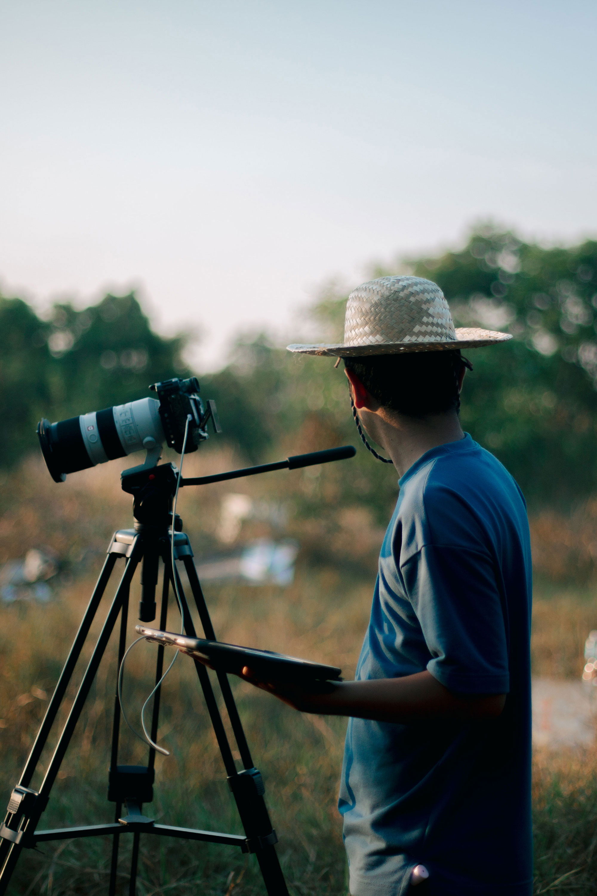 Atiwath Jongmangkang backdrop