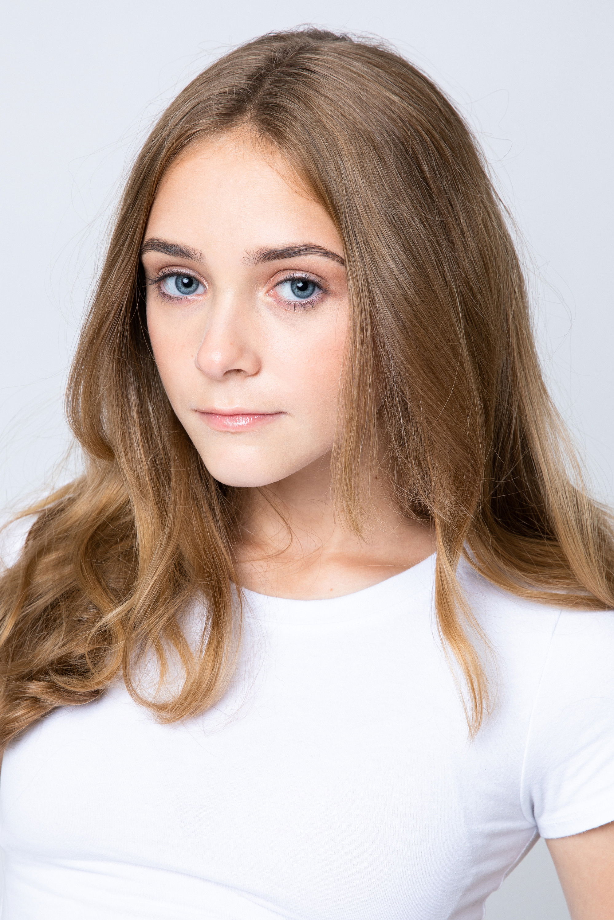 Isabella Sousa backdrop