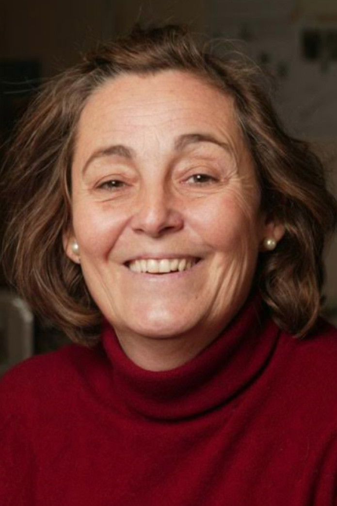 Micheline Pelletier Decaux backdrop