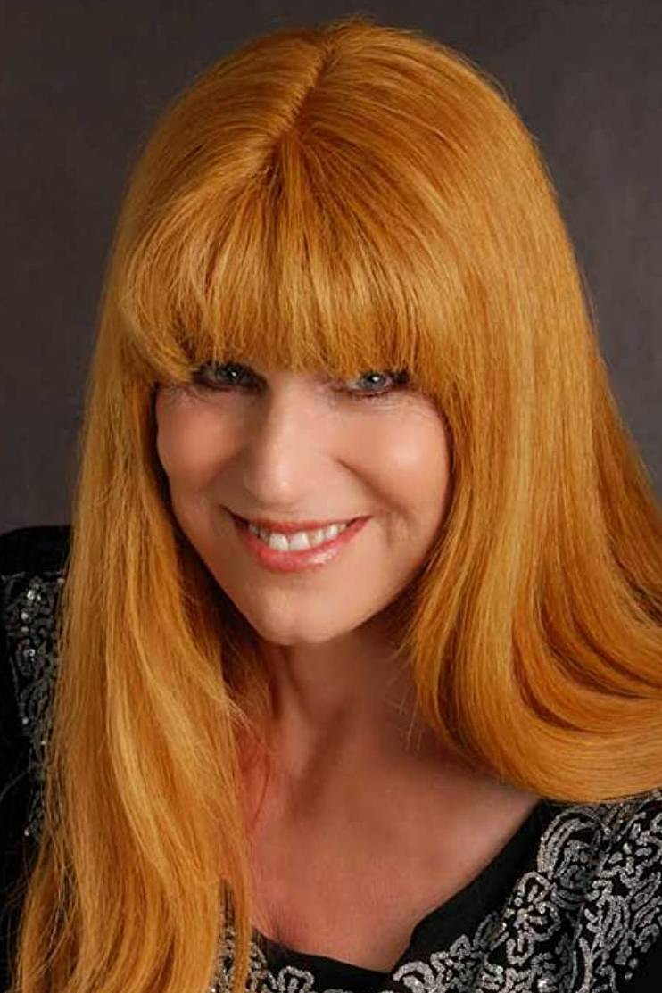 Autumn Weisz backdrop