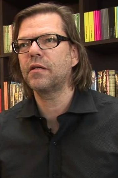 Henning Lohner backdrop