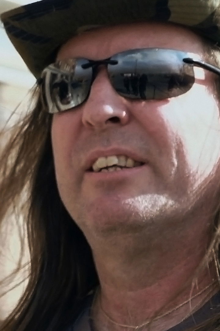 Tom Hartline backdrop