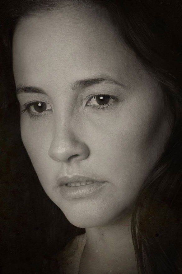 Bianca Branco backdrop