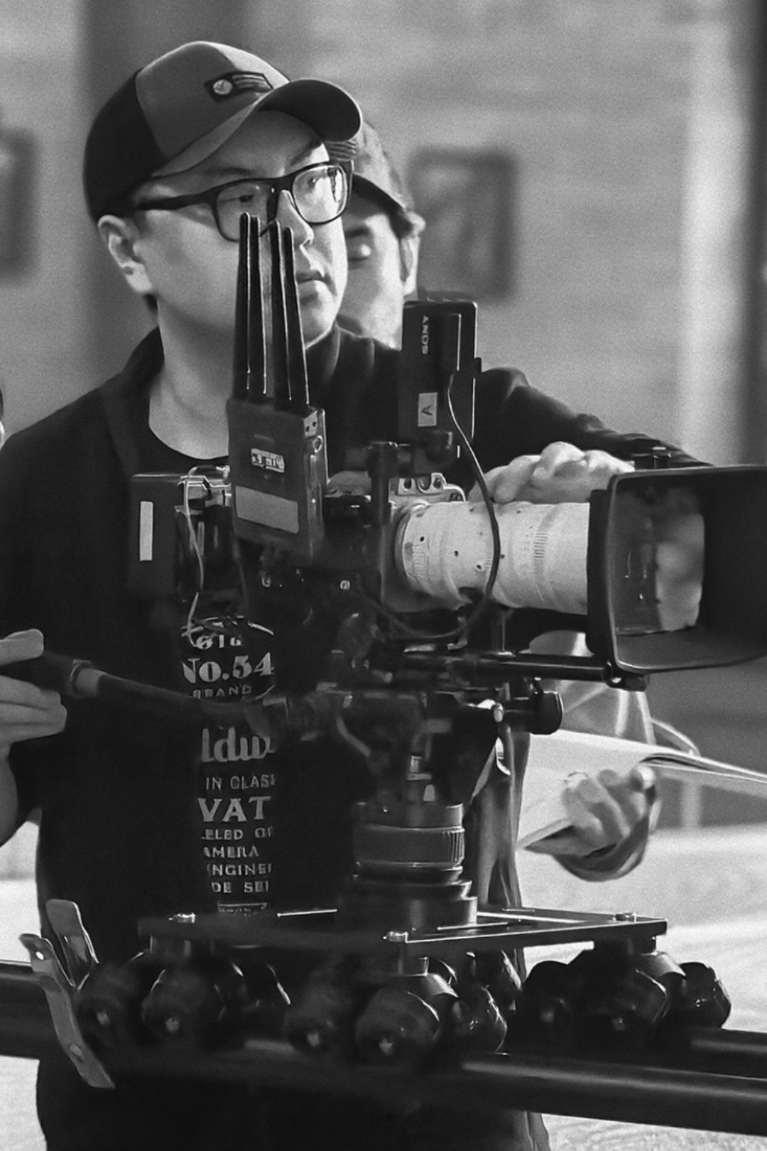 Lee C. Zhang backdrop