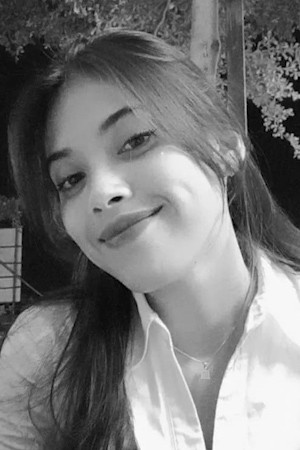 Caroline Manarisip backdrop