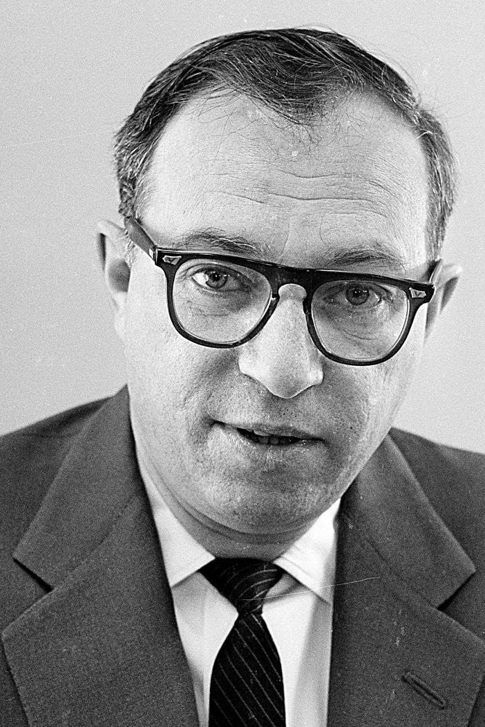 Karl Foreman backdrop