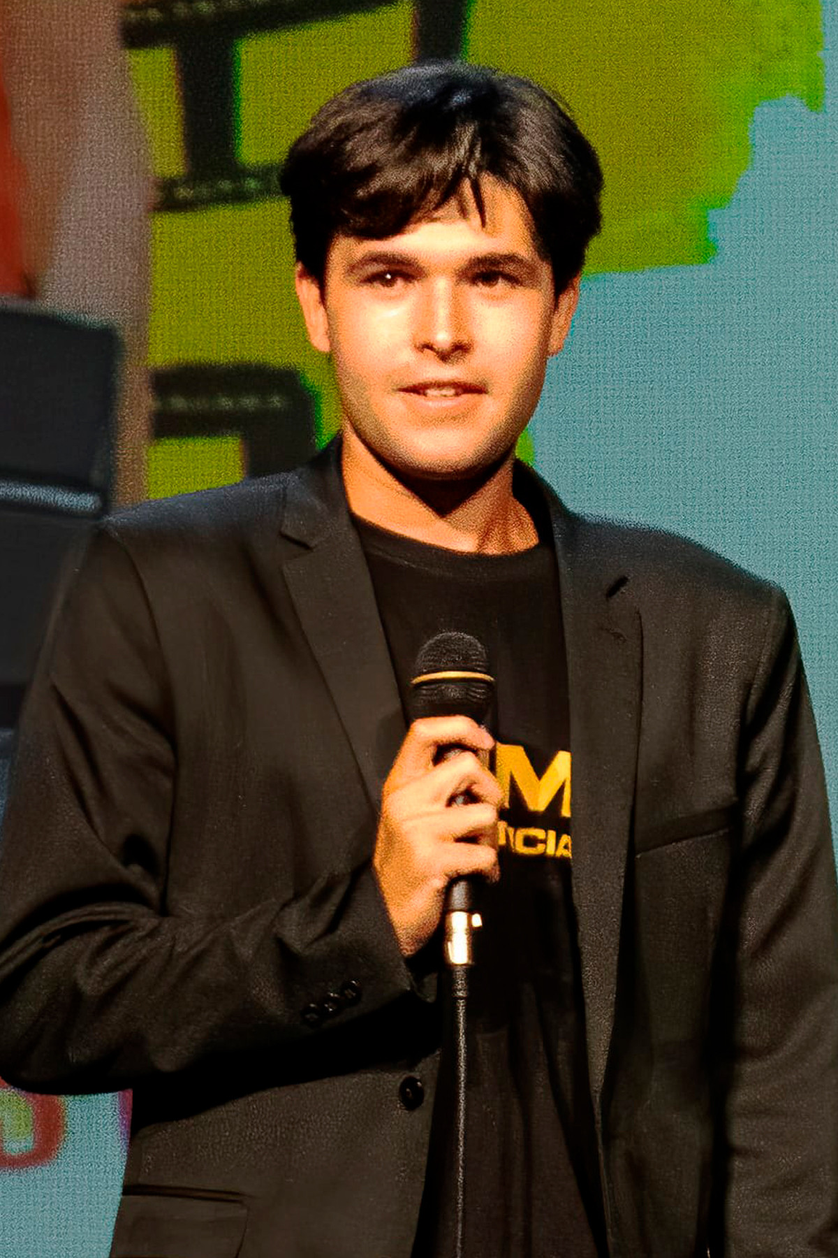 Sergio Núñez backdrop