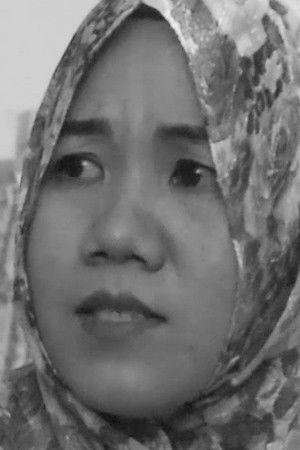 Tri Apriyaningsih backdrop