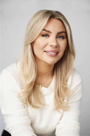 Therese Lindgren backdrop