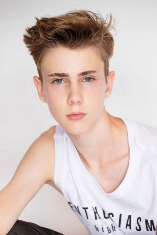 Rafael Schaefer backdrop