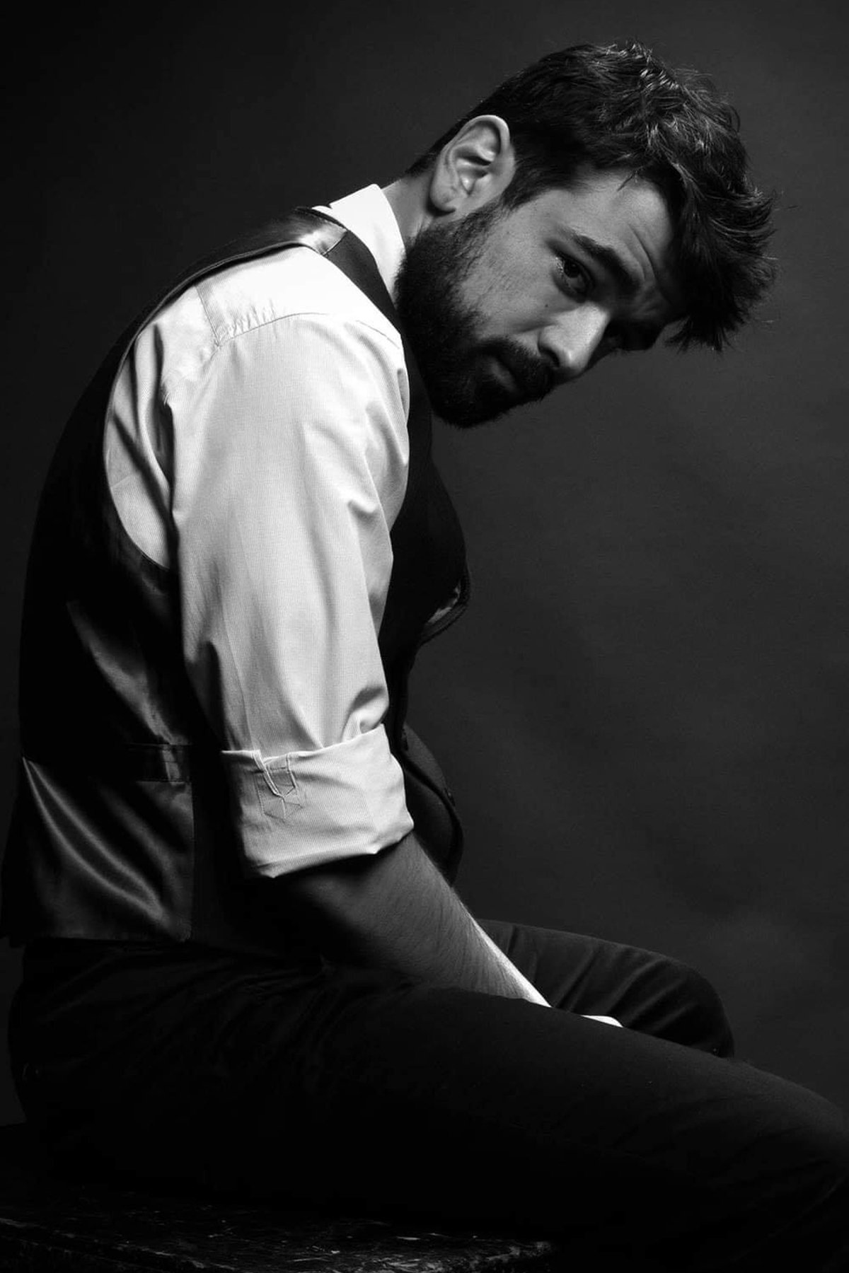 Neno Koinarski backdrop