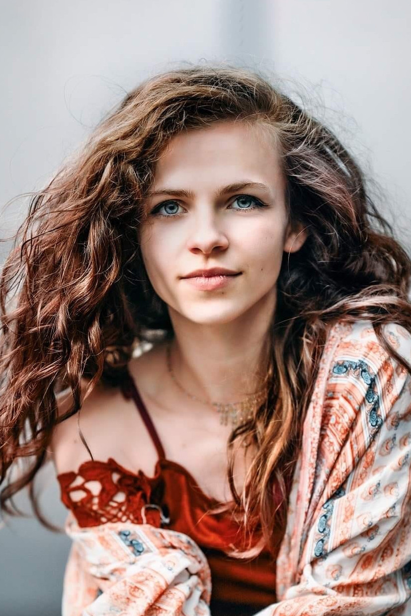 Tereza Slánská backdrop