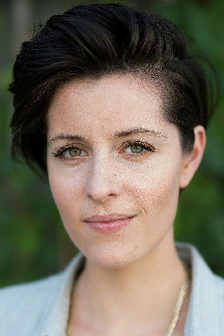 Gianna Toboni backdrop