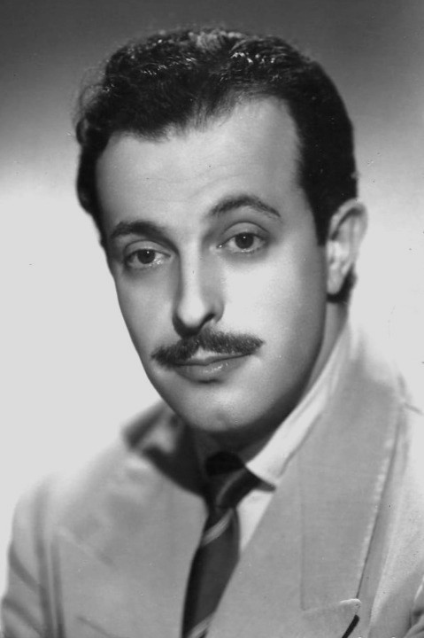 Ángel Picazo backdrop