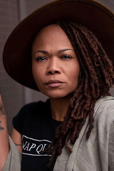 Danielle Scott backdrop