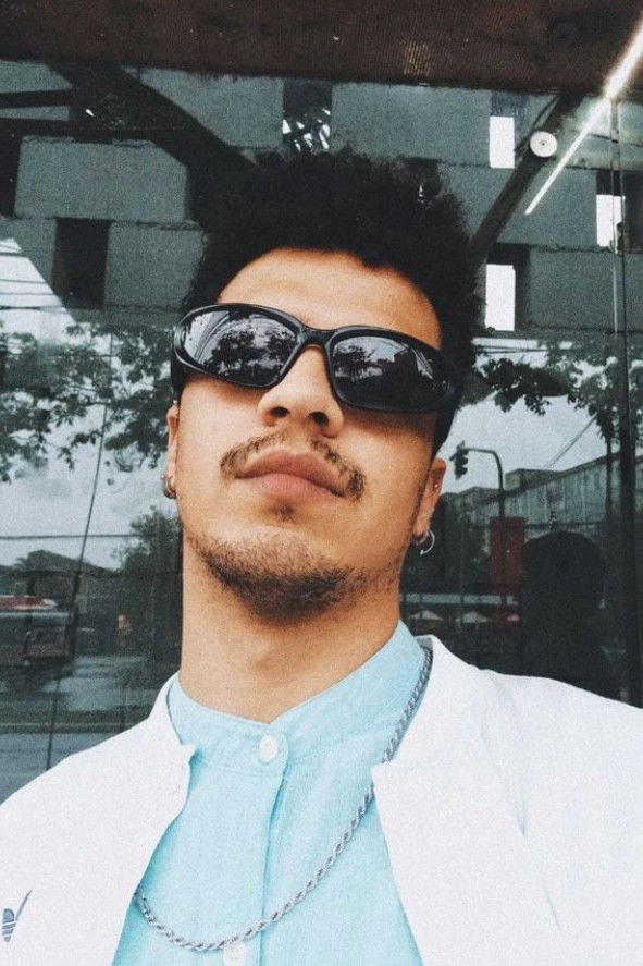 Matheus Cirqueira backdrop