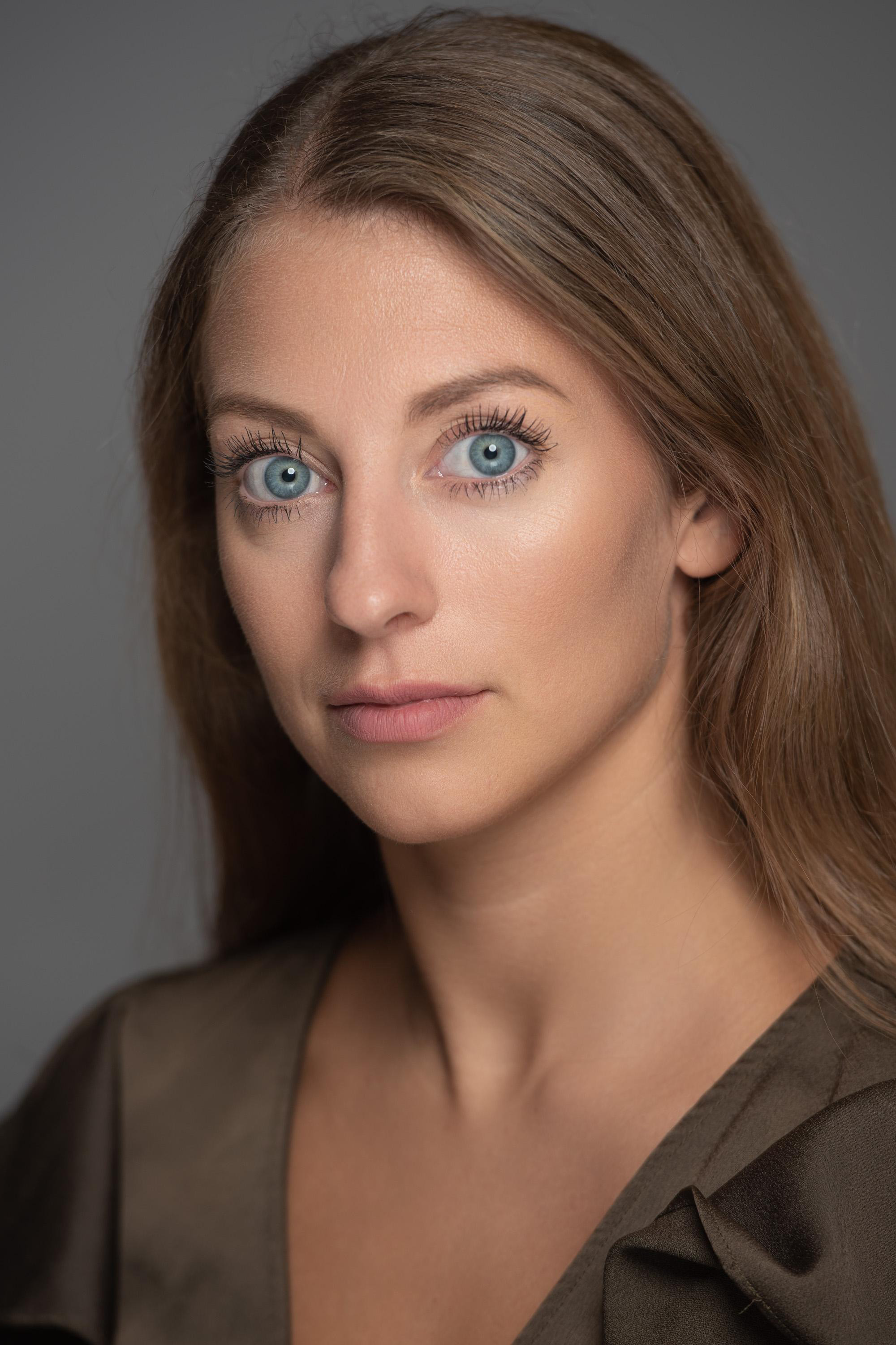 Lucy Hoogstraten backdrop