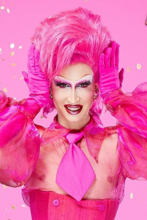 Sara Forever backdrop