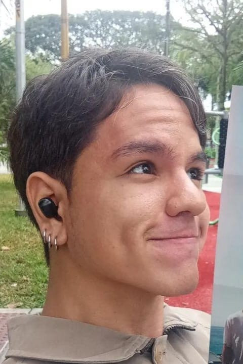 Daniel Isaac backdrop