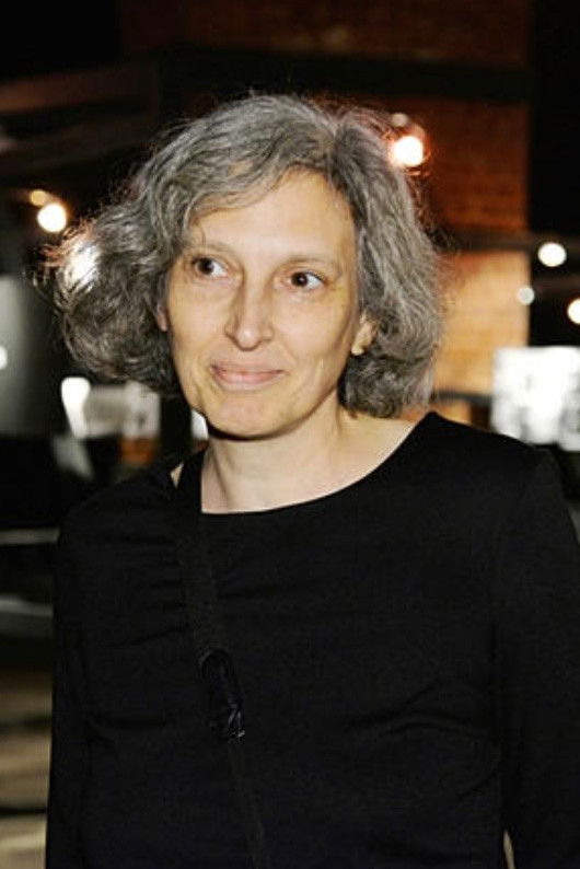 Oksana Sarkisyan backdrop