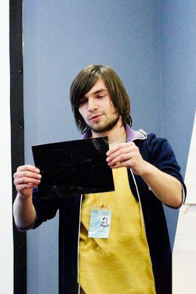 Leonid Studenikin backdrop