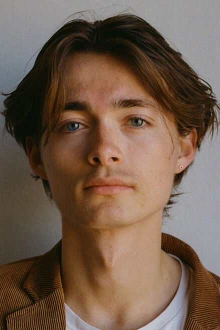 Lasse Jonas Rogie backdrop