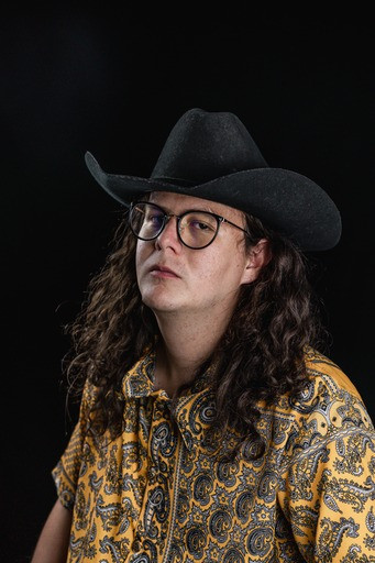 José Luis Cano backdrop