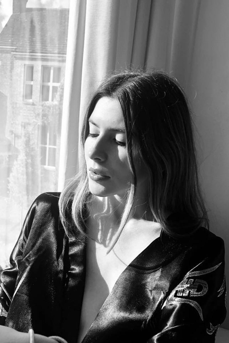 Dasha Stishova backdrop