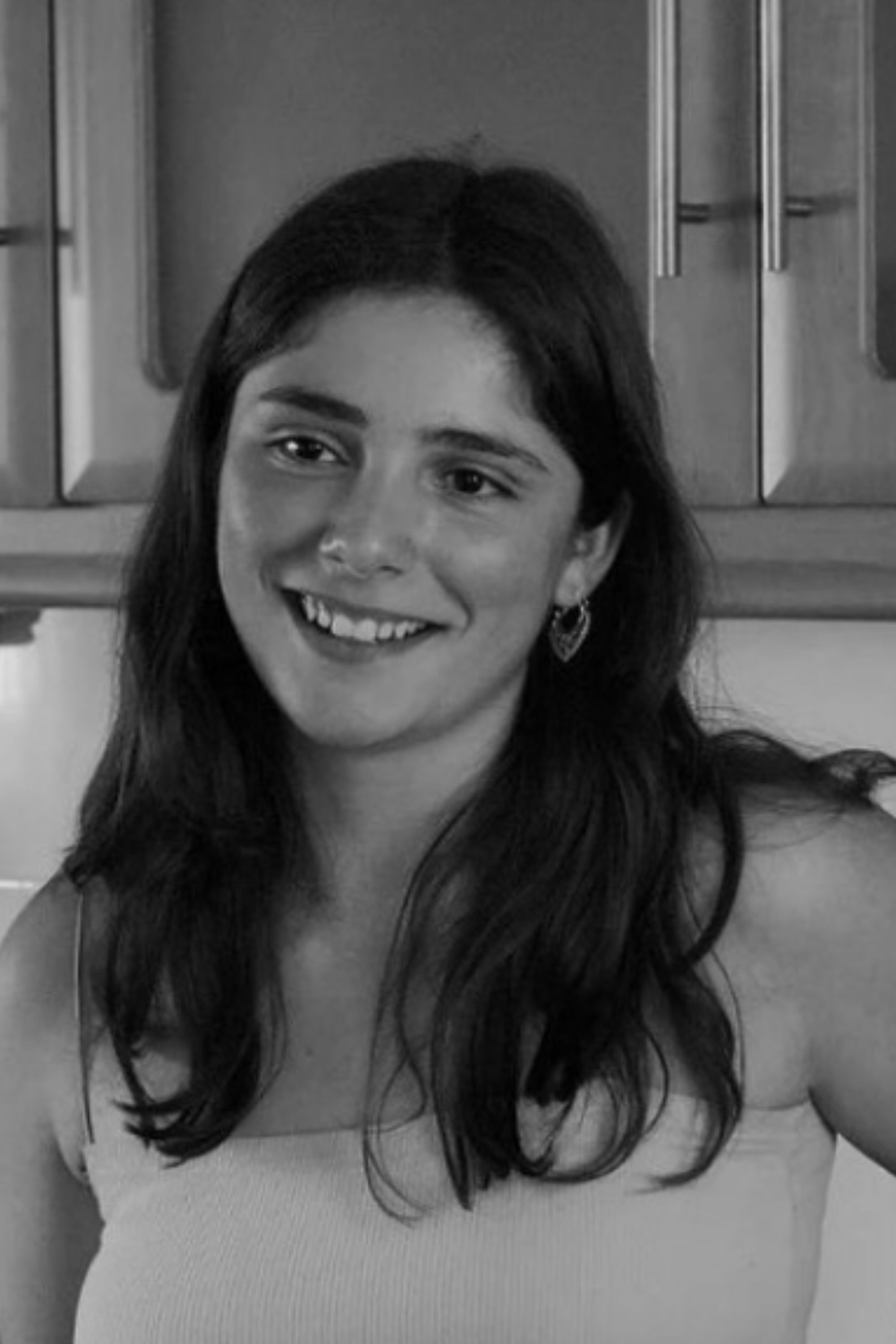 Carolina Lopes backdrop