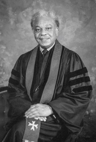 Kingsley Tweed backdrop