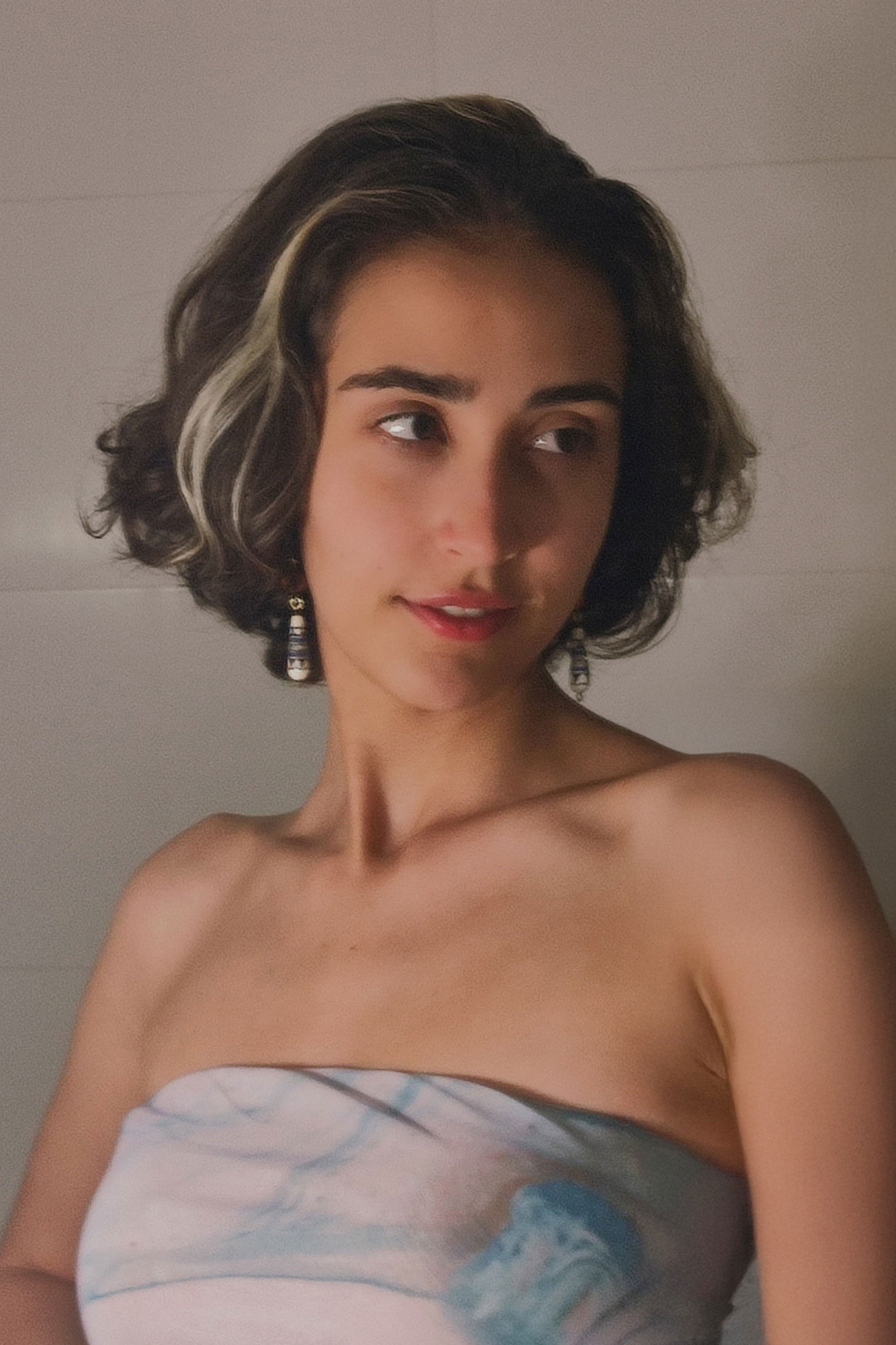 Beatriz Souza backdrop