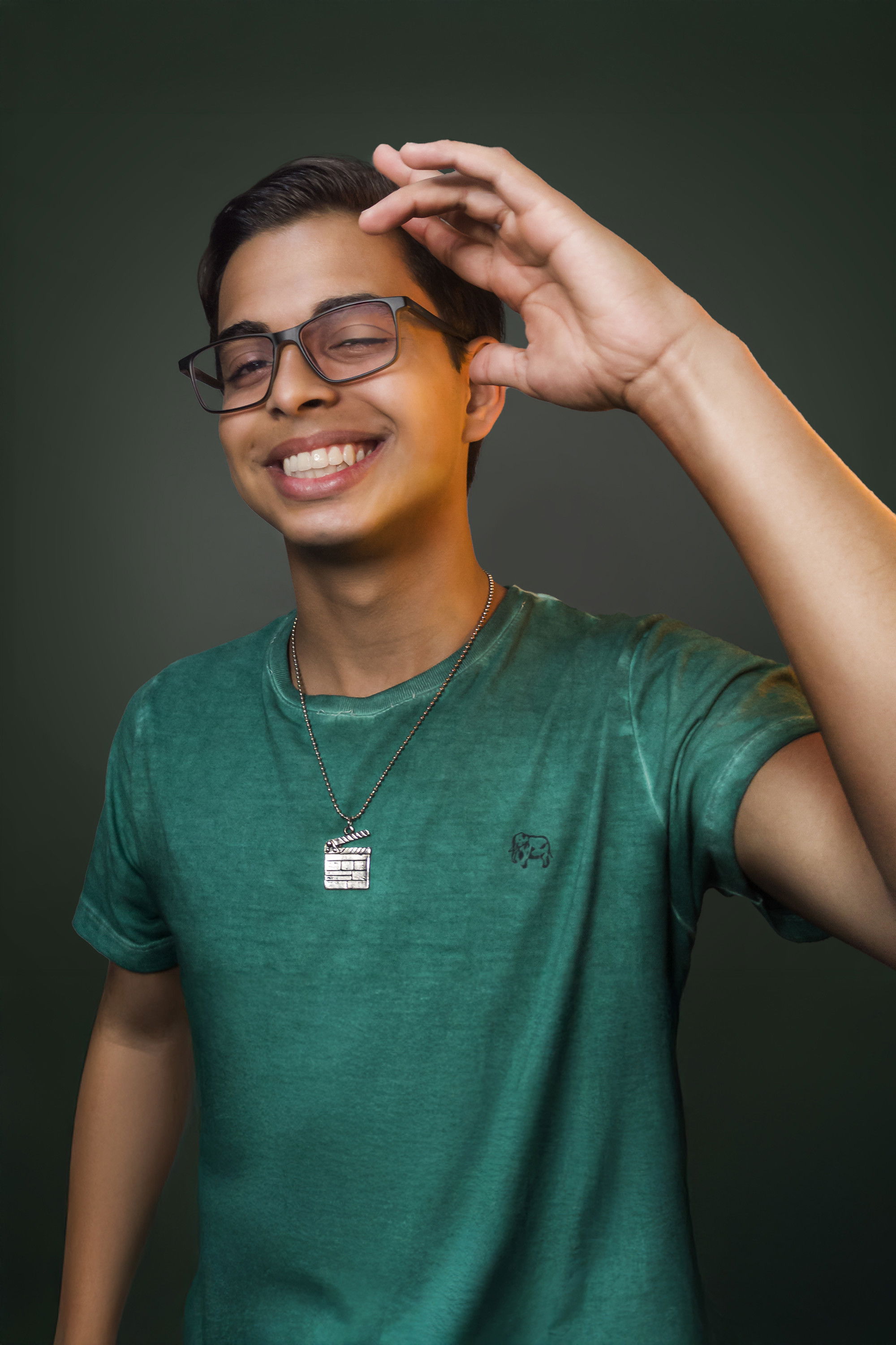 João Almeida backdrop